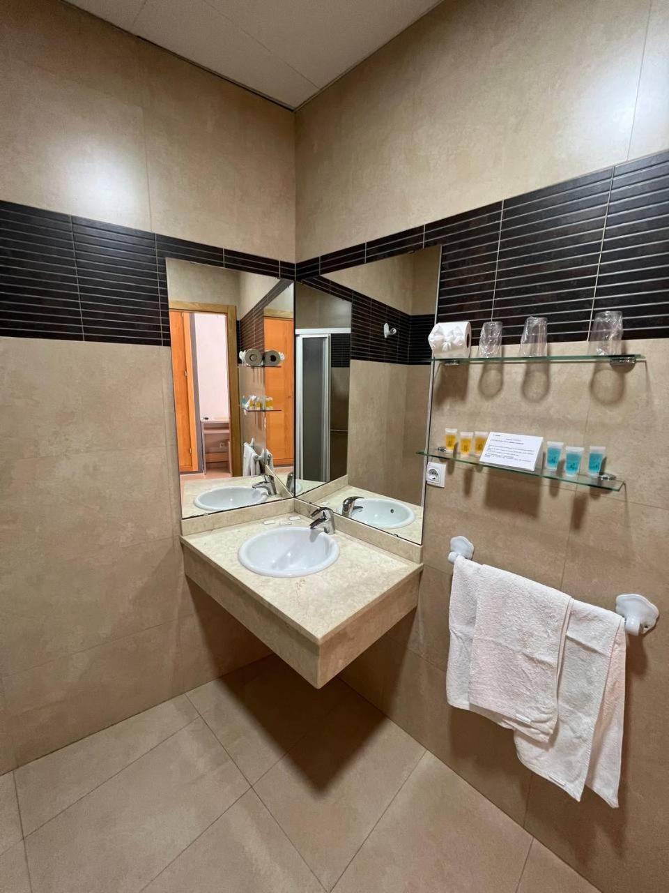 Hostal Manuela Punta Umbría Εξωτερικό φωτογραφία