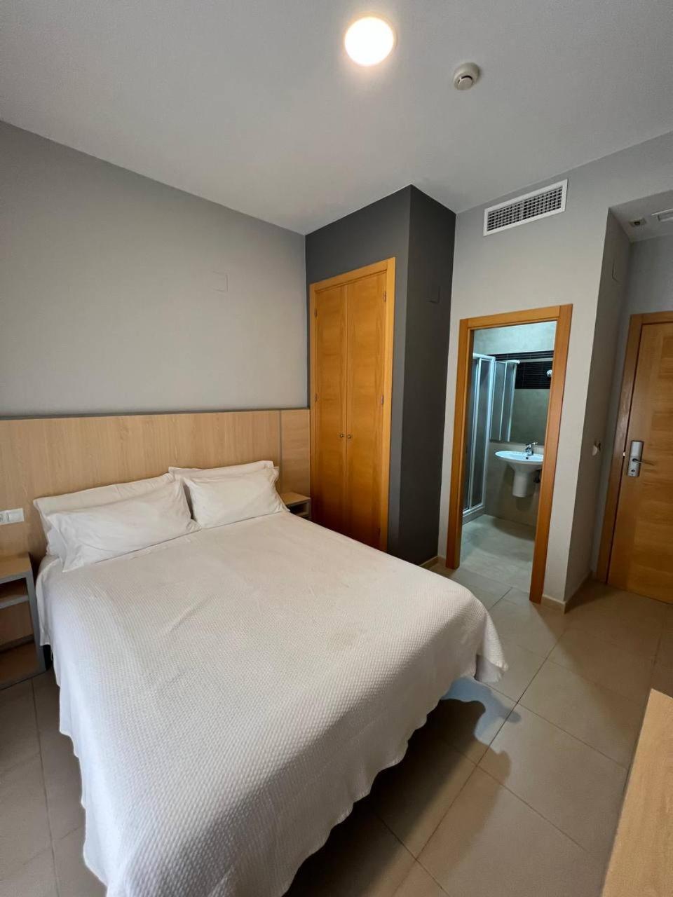 Hostal Manuela Punta Umbría Εξωτερικό φωτογραφία