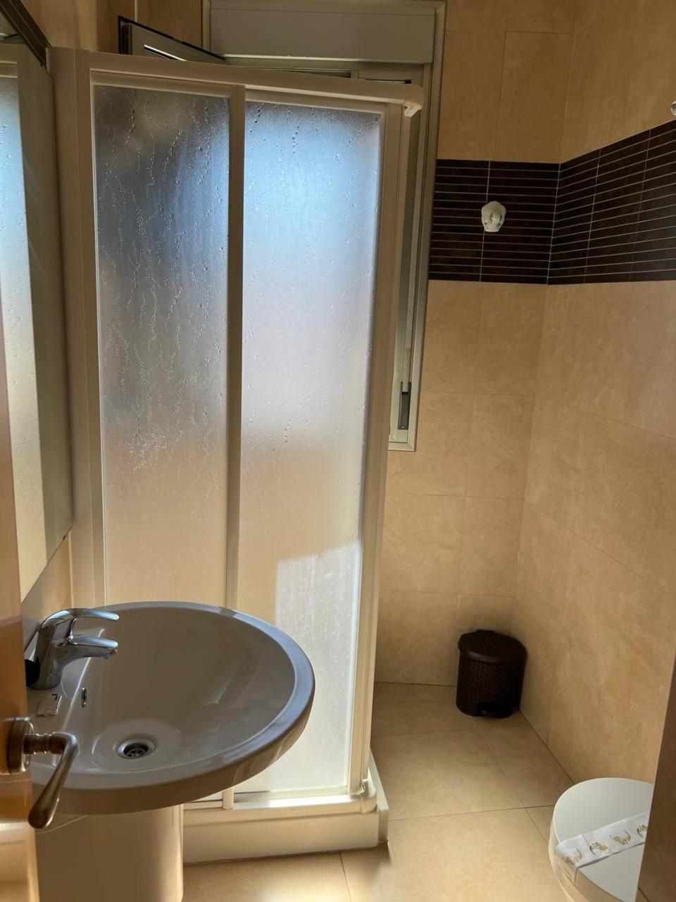 Hostal Manuela Punta Umbría Εξωτερικό φωτογραφία